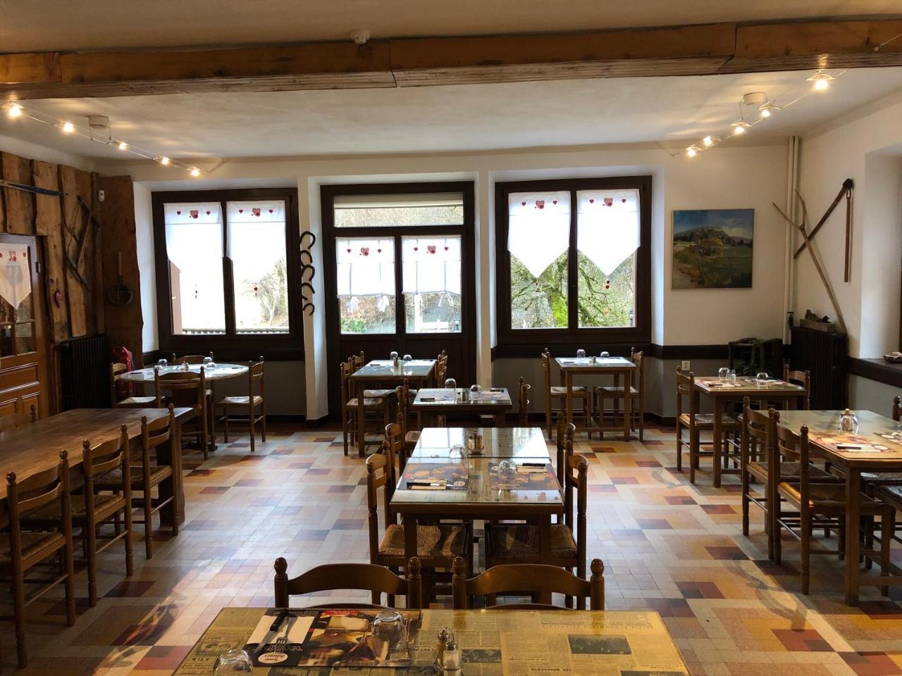 Bar Hotel Restaurant Le Margeriaz Ле-Дезерт Экстерьер фото
